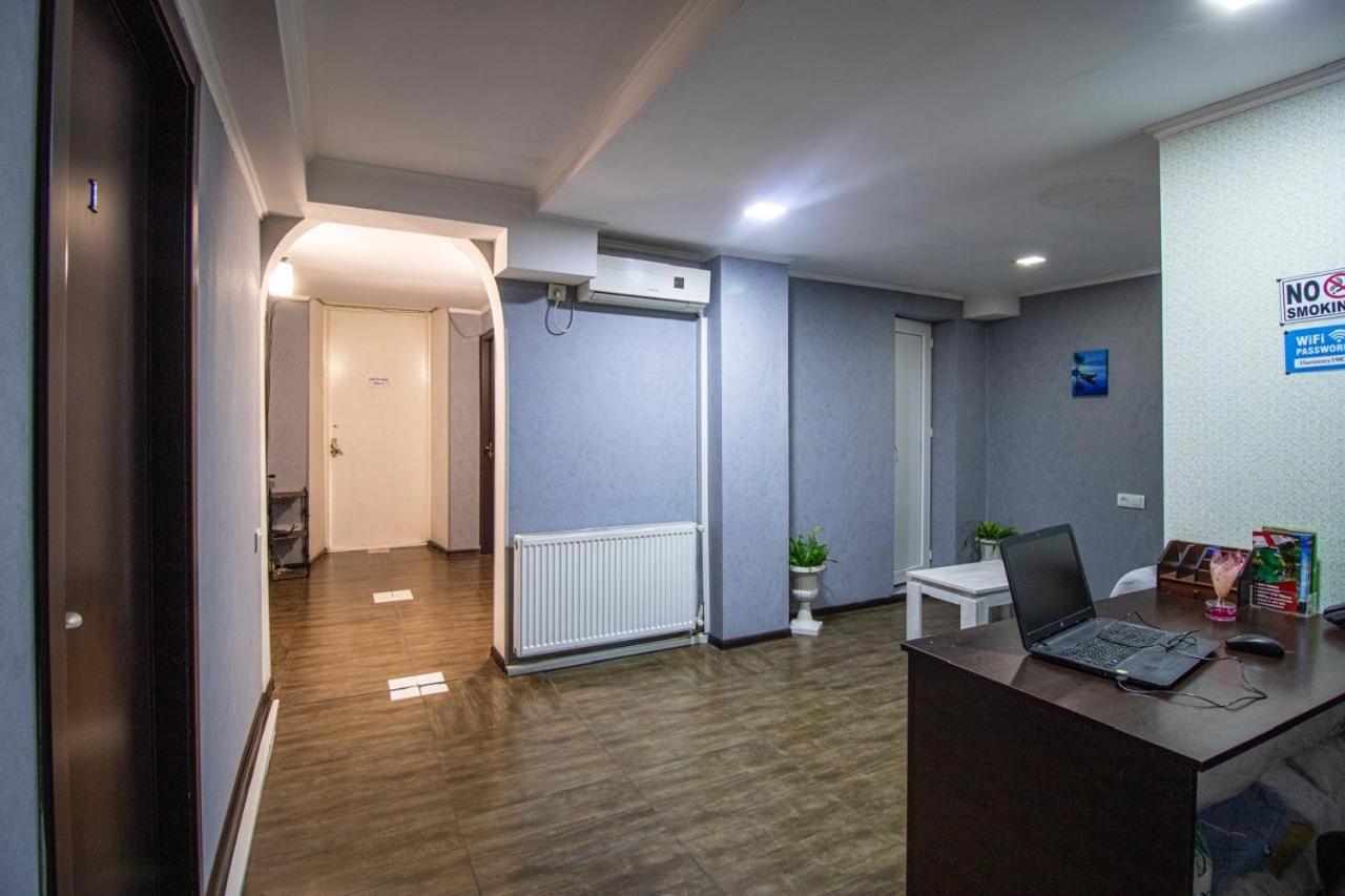 Hotelharmony Тбилиси Екстериор снимка