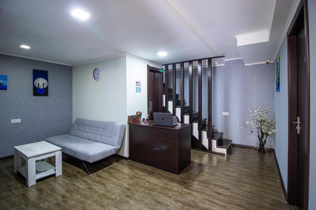 Hotelharmony Тбилиси Екстериор снимка